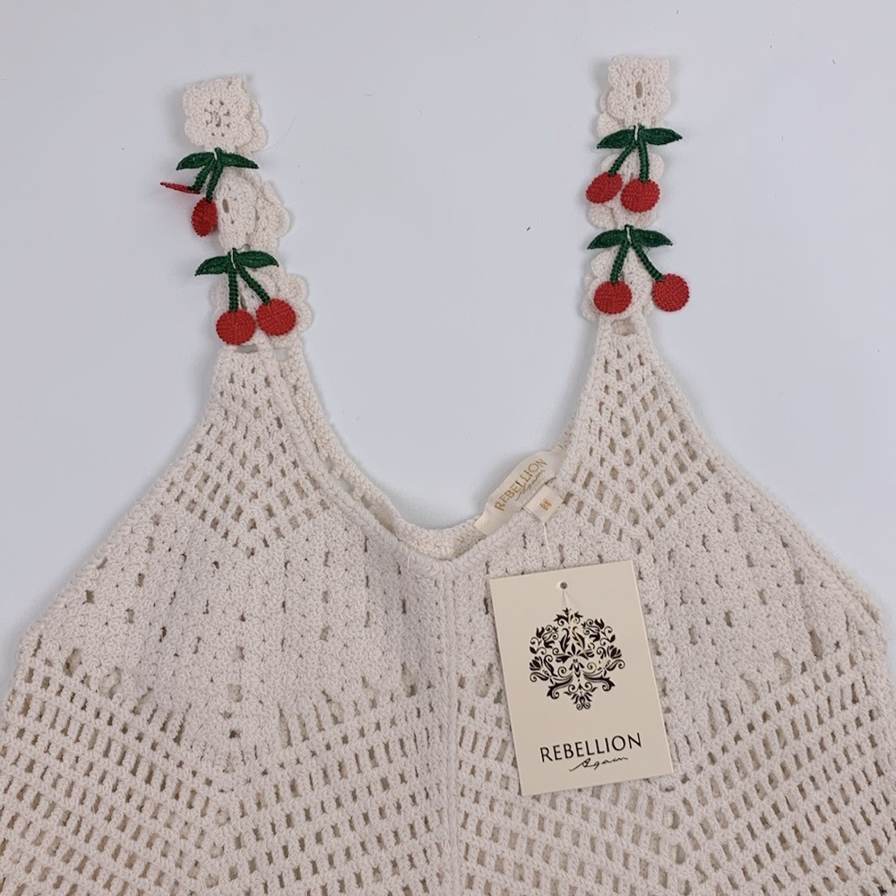 Rebellion Crochet knit Cherry design Tank Top Creme Red green Size Medium NWT - Picture 3 of 14